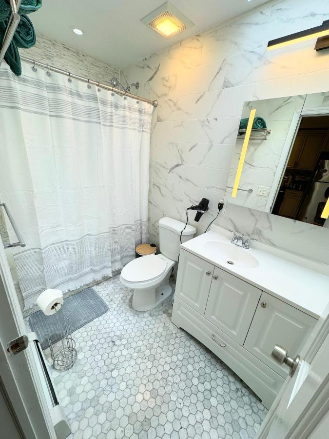 The Waltham Private Room & Bathroom John F Kennedy Jfk Lga Airport Manhattan Penn Station Bullet-Train 15 Min New York Luaran gambar